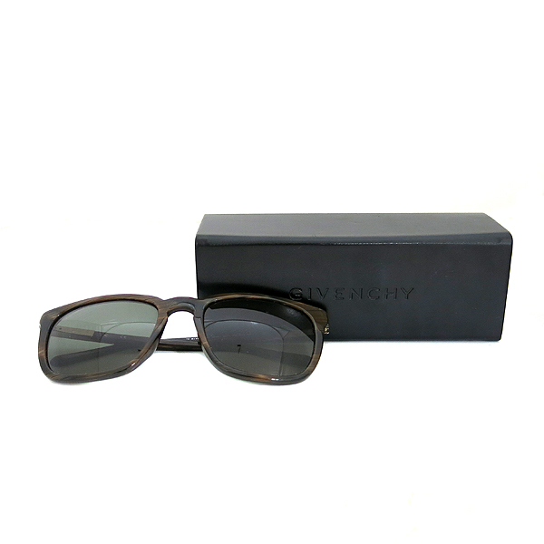 �����  ���۶�