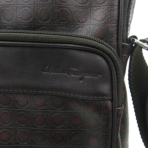 Ferragamo(��󰡸�) 24 8877 ���� ���� ������ ũ�ν��� �̹���3 - ���̺��� �߰���ǰ