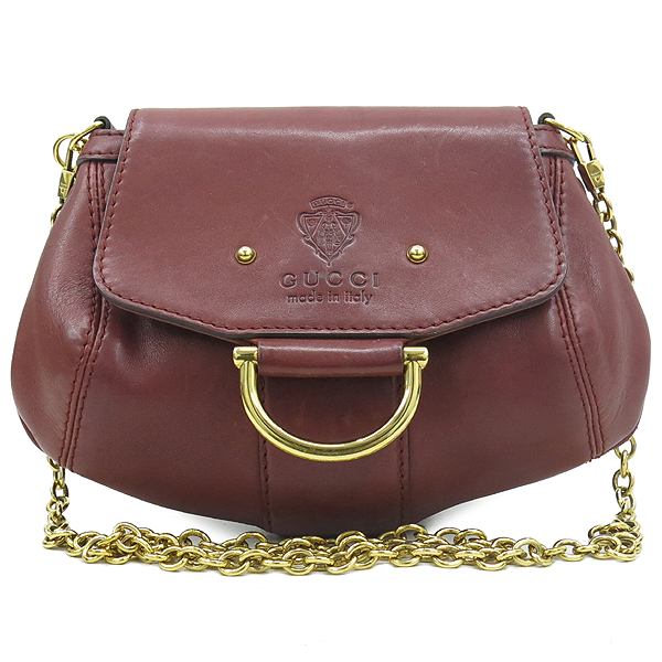 ����  �����