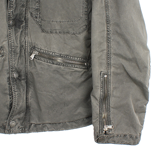 C.P COMPANY(���� ���۴�) �׷��� ��Ƽ���� ������ ���� �̹���3 - ���̺��� �߰���ǰ