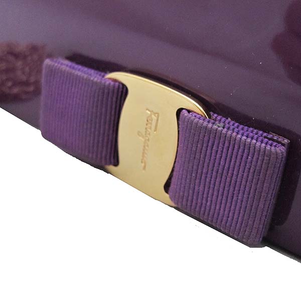 Ferragamo(��󰡸�) 22 B850 ���� �ٶ���� ���� ���̴�Ʈ Ŭ��ġ�� ũ�ν��� [��õ��] �̹���3 - ���̺��� �߰���ǰ