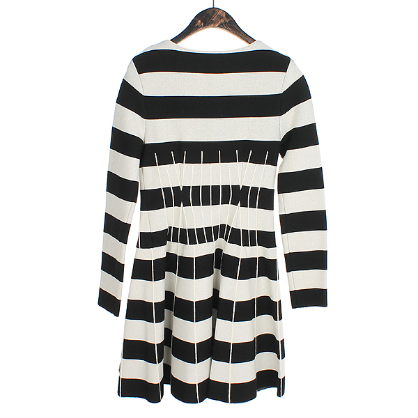 Jill Stuart(����Ʃ��Ʈ) ��Ʈ������ Ǯ���� ���ǽ� �̹���4 - ���̺��� �߰���ǰ