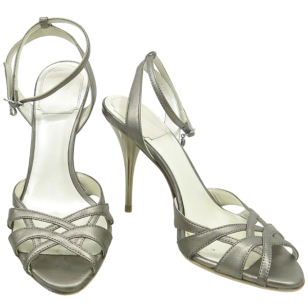 ���  ����