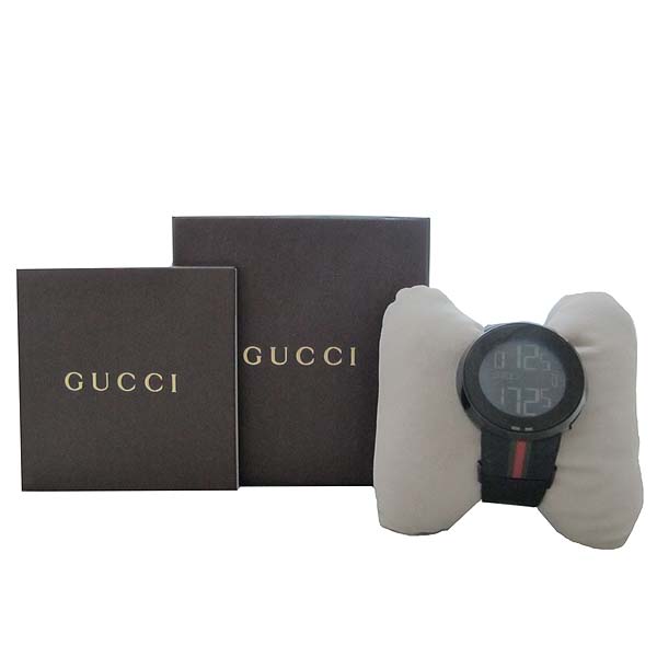 ����  ��������