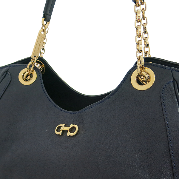 Ferragamo(��󰡸�) 21 B974 ���̺� ���� ��ġ�� ��� ü�� ����� [���빮��] �̹���4 - ���̺��� �߰���ǰ