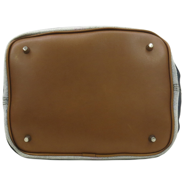 Burberry(������) 39457421 SUSANNA BIN(���ܳ�) �Ͽ콺 üũ �к긯 ȣ�� 2WAY + ���� �Ŀ�ġ �̹���5 - ���̺��� �߰���ǰ