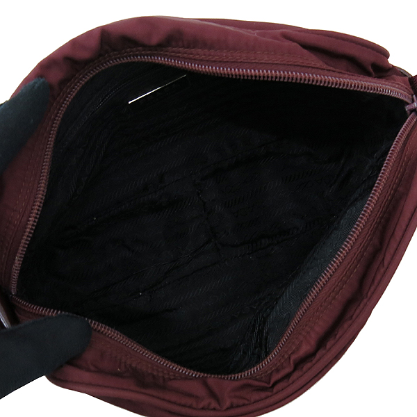 Prada(�����) ���ǵ� �к긯 ���� �ﰢ�ΰ� ���� ũ�ν��� �̹���5 - ���̺��� �߰���ǰ