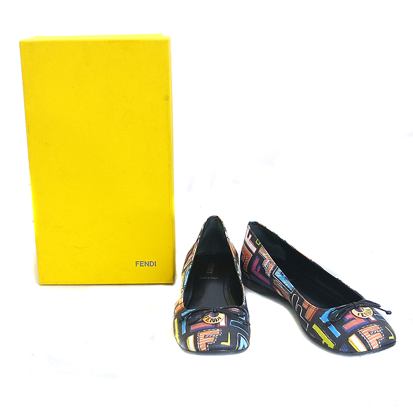 ���  ����