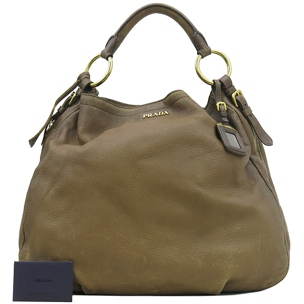 �����  �����