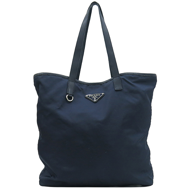 �����  �����