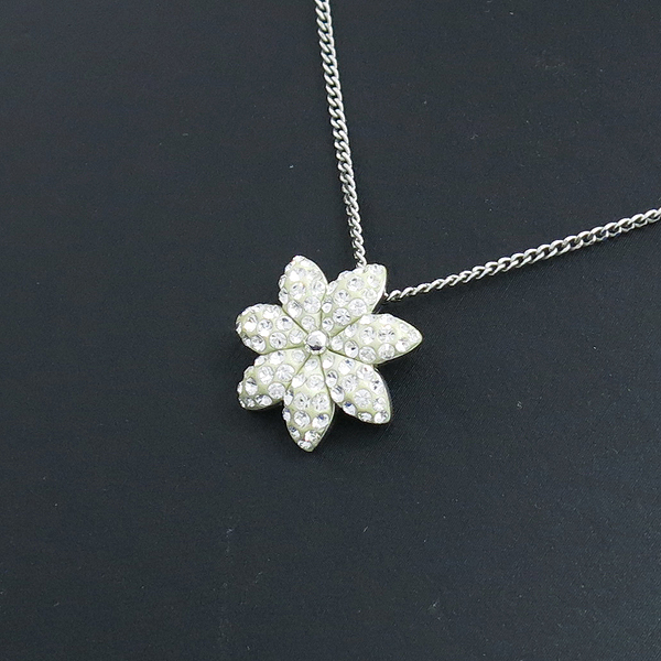 Swarovski(���ͷκ꽺Ű) �ö�� �ΰ� C.Z ����� �̹���3 - ���̺��� �߰���ǰ