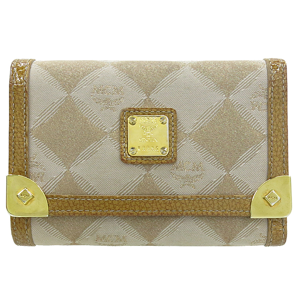 ������  ������