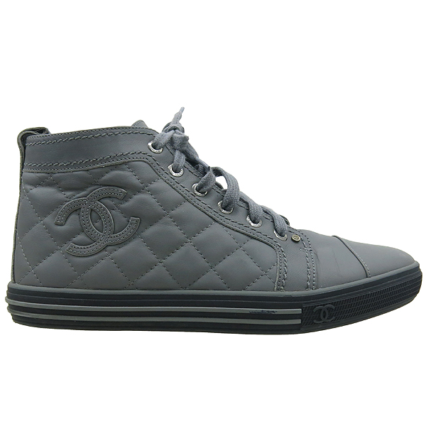 Chanel(����) G26596 �׷��̷��� ���� ���̽��� ������ ����Ŀ�� �̹���3 - ���̺��� �߰���ǰ