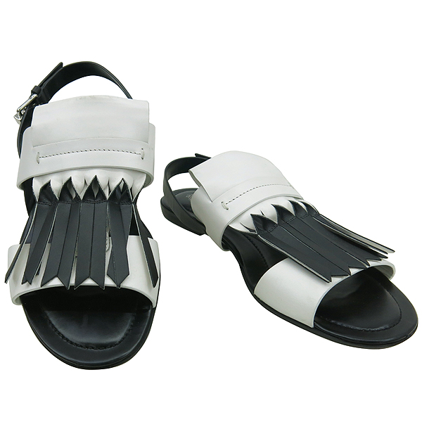 ����  ����