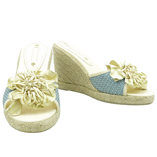 ������  ����