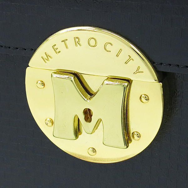 Metrocity(��Ʈ�ν�Ƽ) ���� �ΰ� ��� �簢 ����� �̹���3 - ���̺��� �߰���ǰ