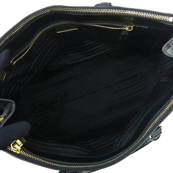 Prada(�����) BN1786 ����ΰ� SAFFIANO LUX ���ǾƳ� ���� ���� �÷� ��Ʈ�� �̹���6 - ���̺��� �߰���ǰ