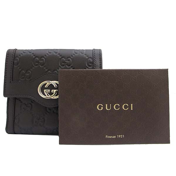 ����  ������