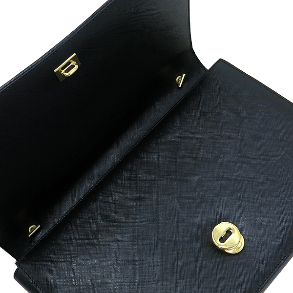 Ferragamo(��󰡸�) 21 E481 ���� �ٶ� ��� ���� �÷� ���ǾƳ� ���� �̵�� ���� ü�� ũ�ν��� �̹���5 - ���̺��� �߰���ǰ