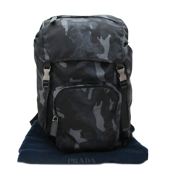 �����  ����