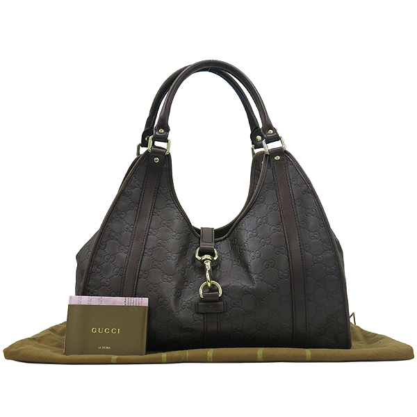 ����  �����