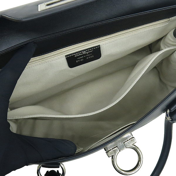 Ferragamo(��󰡸�) 21 4402 ���� ��ġ�� �ΰ� ���  ���� ���� ��Ʈ�� �̹���5 - ���̺��� �߰���ǰ