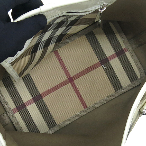 Burberry(������) ��� üũ PVC ���� ���̴�Ʈ Ʈ���� ���� ����� �̹���5 - ���̺��� �߰���ǰ