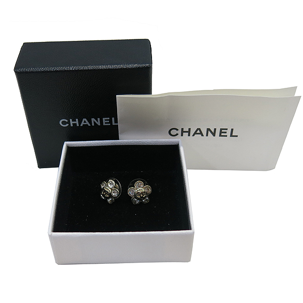 ����  �Ͱ���