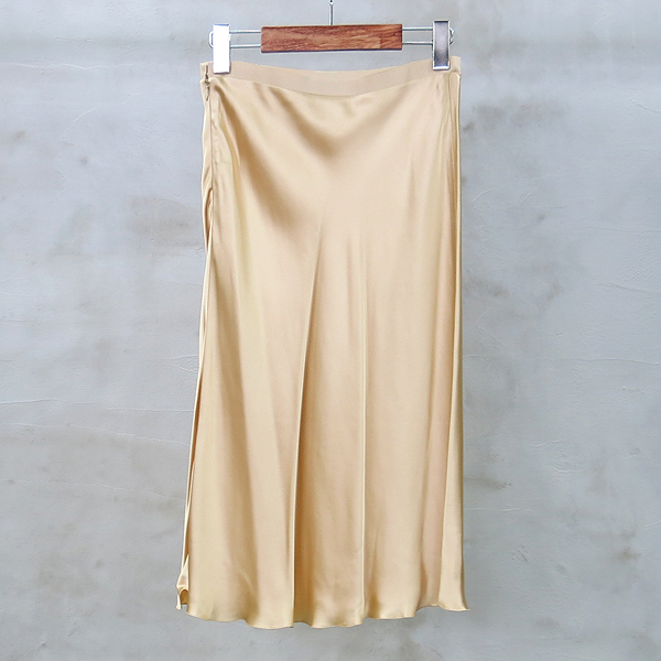 Prada(�����) ������ 100% ��ũ ������ ��ĿƮ [���빮��] �̹���3 - ���̺��� �߰���ǰ