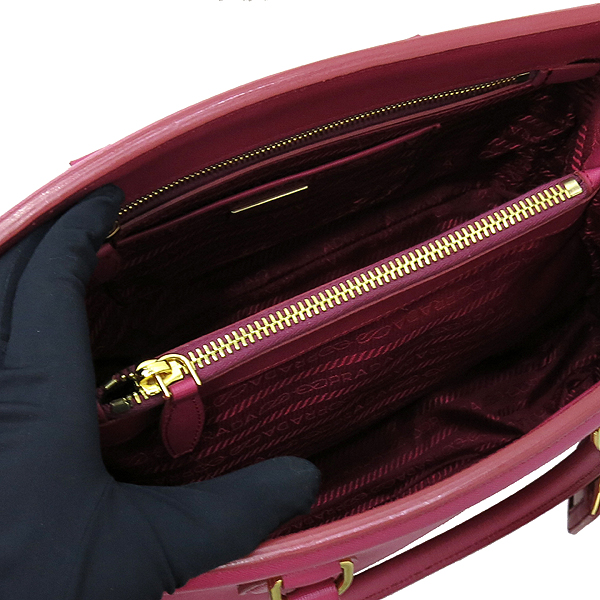 Prada(�����) BN2402 ���ǾƳ� ��Ʈ�� + ������ �̹���7 - ���̺��� �߰���ǰ