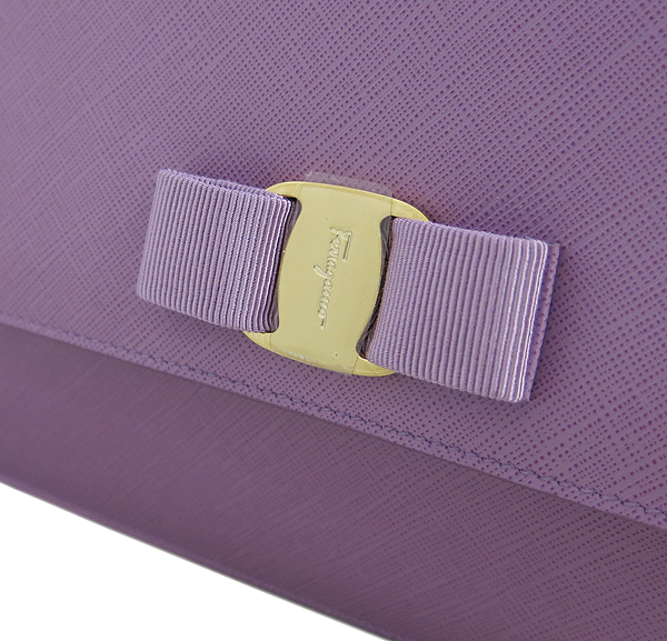 Ferragamo(��󰡸�) 21 E480 ����Ʈ ���� ���ǾƳ� �ٶ� ��� ���� ũ�ν��� [���빮��] �̹���4 - ���̺��� �߰���ǰ