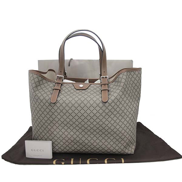 ����  �����