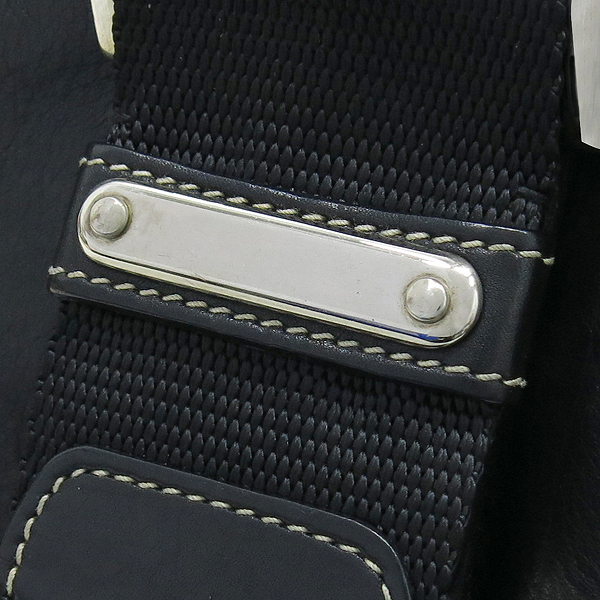 Prada(�����) �������� ����ΰ� ��Ŭ��� ��Ʈ�� �̹���3 - ���̺��� �߰���ǰ