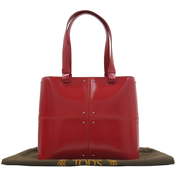 ����  �����