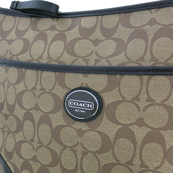 Coach(��ġ) F19823 �ΰ� PVC ���� ���� Ʈ���� ũ�ν��� [���빮��] �̹���3 - ���̺��� �߰���ǰ