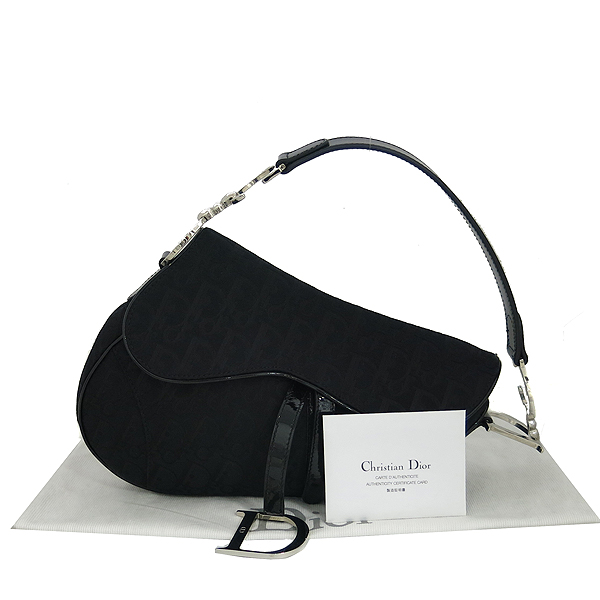 ���  �����