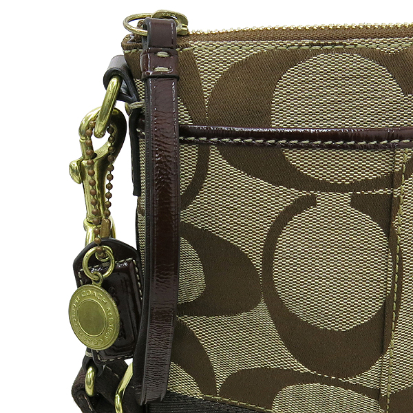 Coach(��ġ) 10129 �ñ״�ó �к긯 ũ�ν��� �̹���4 - ���̺��� �߰���ǰ