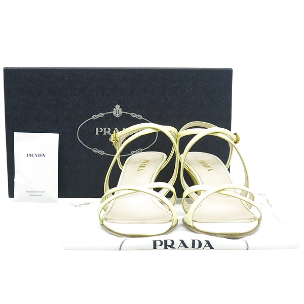 �����  ����