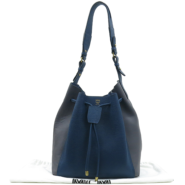 ������  �����