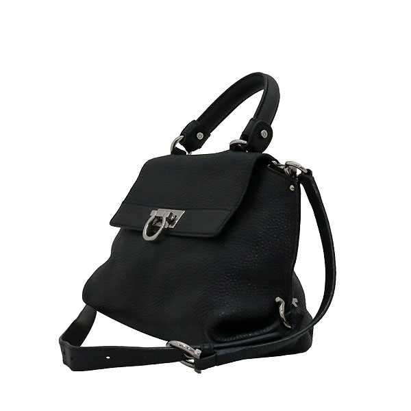 Ferragamo(��󰡸�) 21 D356 ���Ǿ� ���� ī����Ų ��ġ�� ����ΰ� �� ��� ��Ʈ�� + �����Ʈ�� 2WAY [�λ꼾�Һ���] �̹���3 - ���̺��� �߰���ǰ