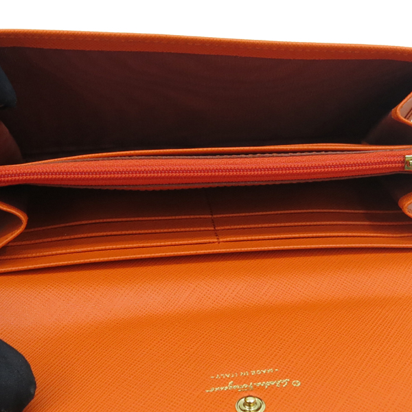 Ferragamo(��󰡸�) 22 A994 ������ �÷� ���ǾƳ� ���� �ٶ� ��� ������ �̹���3 - ���̺��� �߰���ǰ