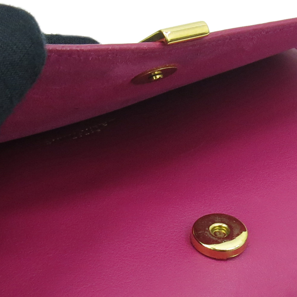 YSL(�Ի��ζ�) 311215 Y�ΰ� SOFT CALF ���� ü�� �̴� Ŭ��ġ �� ũ�ν��� �̹���4 - ���̺��� �߰���ǰ