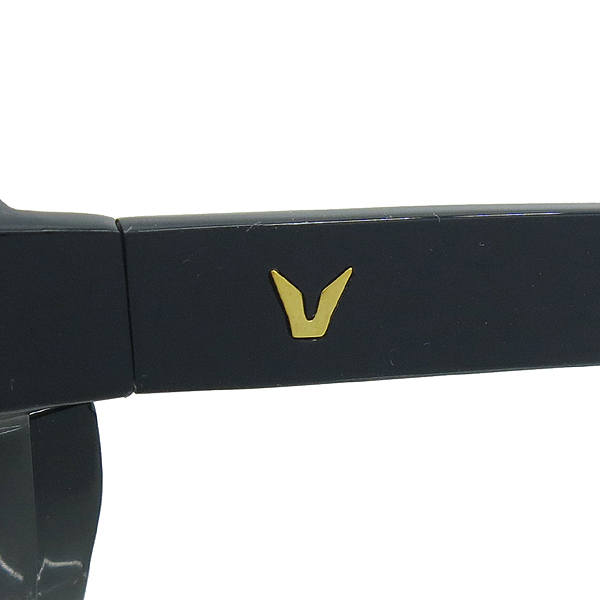 GENTLE MONSTER(��Ʋ����) MOSS ���� �÷� �̷� ���۶� �̹���5 - ���̺��� �߰���ǰ