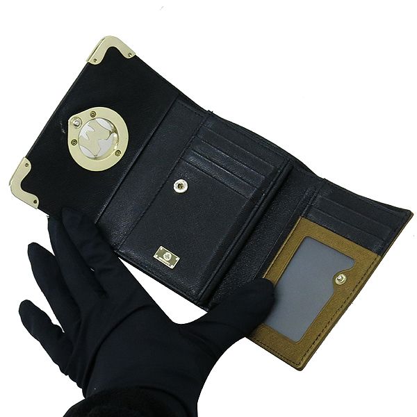 Metrocity(��Ʈ�ν�Ƽ) ���� �ΰ� ��� ���� �÷� ������ �̹���4 - ���̺��� �߰���ǰ