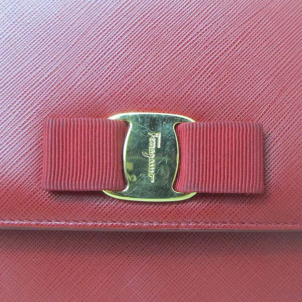 Ferragamo(��󰡸�) 21 E480 ���� ���ǾƳ� �ٶ� ��� ���� ũ�ν��� [��õ��] �̹���4 - ���̺��� �߰���ǰ