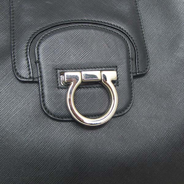 Ferragamo(��󰡸�) 21 C328 ���� ���ǾƳ� ���� ��ġ�� ����� [��õ��] �̹���4 - ���̺��� �߰���ǰ