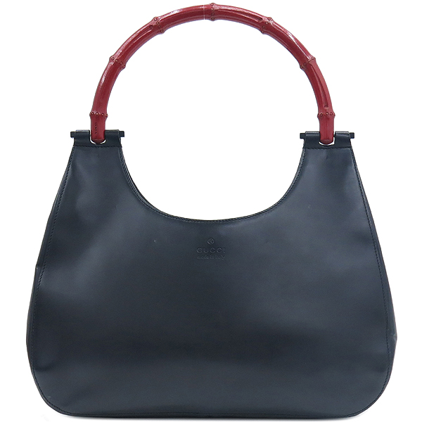 ����  �����