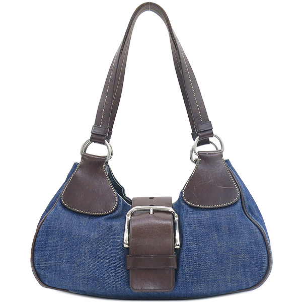 �����  �����