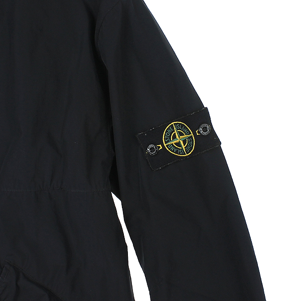 Stone Island(������Ϸ���) ���� ����ũ�η��� ��ũ���̺� ���� ���� �̹���3 - ���̺��� �߰���ǰ