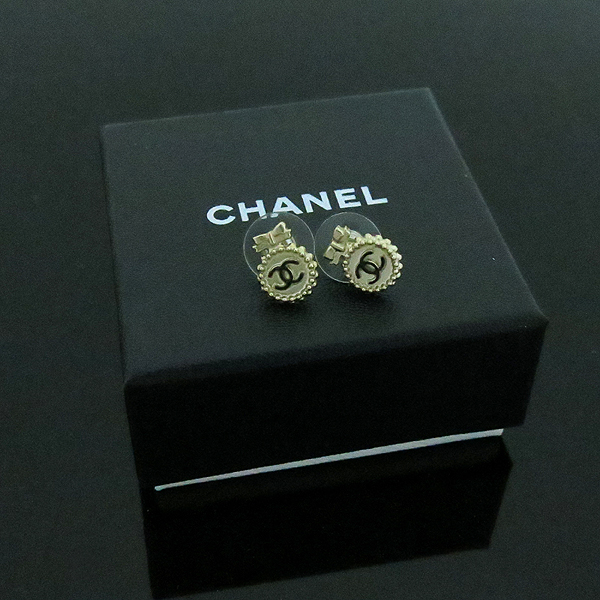 ����  �Ͱ���